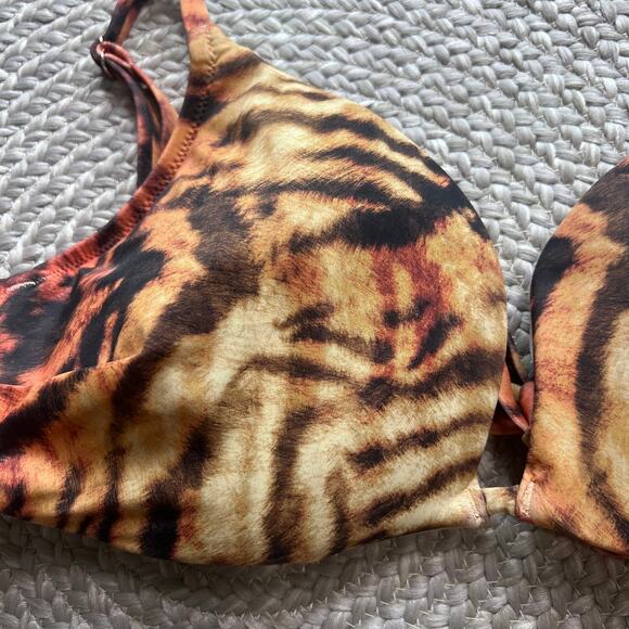 Shade & Shore Tiger print bikini top w/underwire Sz 34DD - Picture 3 of 4
